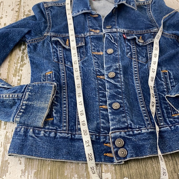 Retro Levi’s jean jacket red tan blue denim jacket women’s sz small - Picture 10 of 11